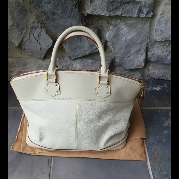 Louis Vuitton Lock It - Picture 6 of 12